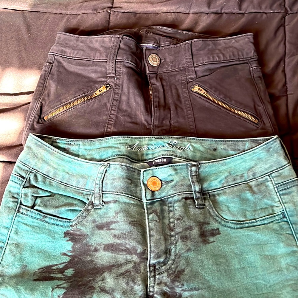 * *Last Day* Moving Sale* AEO black Hi-Rise and Green and Black Tie Dye Jeggings